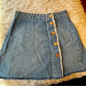 Zara basic Denim skirt in XS